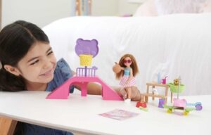 Barbie Chelsea met puppies Barbiepop6
