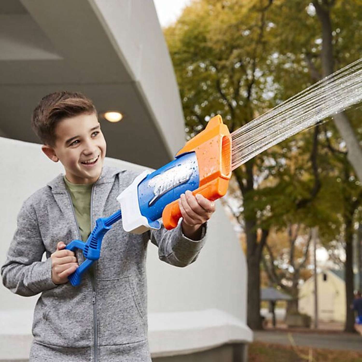 Nerf Super Soaker Rainstorm – Blauw of Rood – Waterblaster (650 ml) – 2 Stuks 01