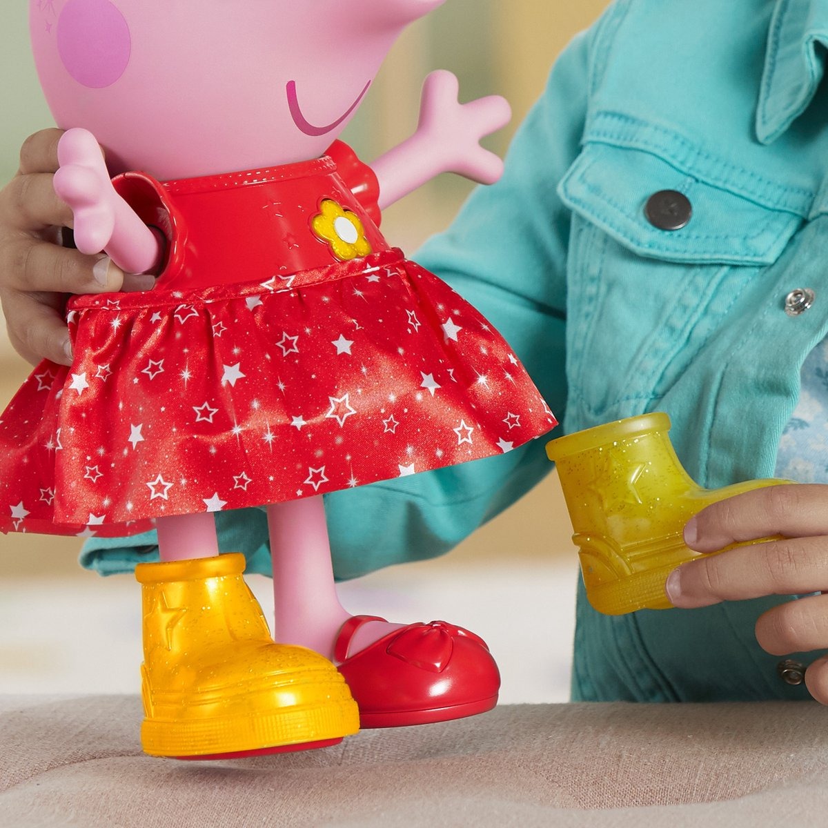 Peppa Pig Peppa's Modderpoelen Feestje Interactieve Pop 05