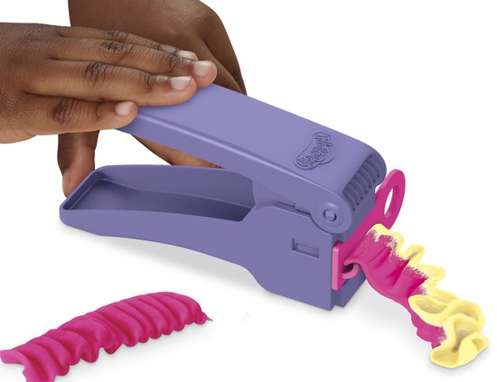 Play Doh Barbie Ruches en strikken Boetseerklei11