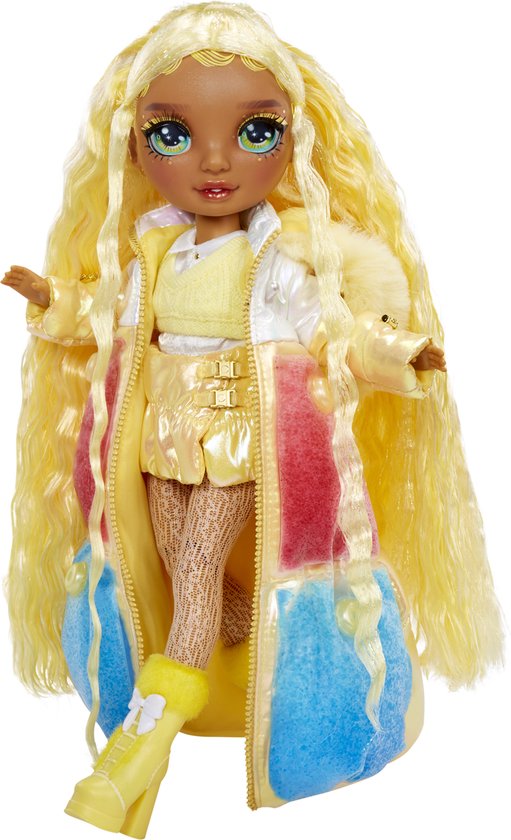 Rainbow High Winter Wonderland pop8